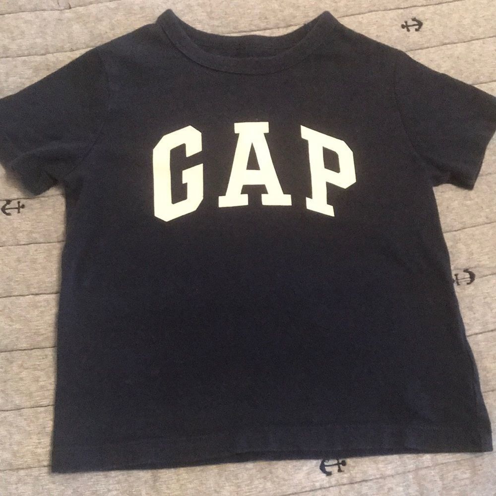 Gap tee